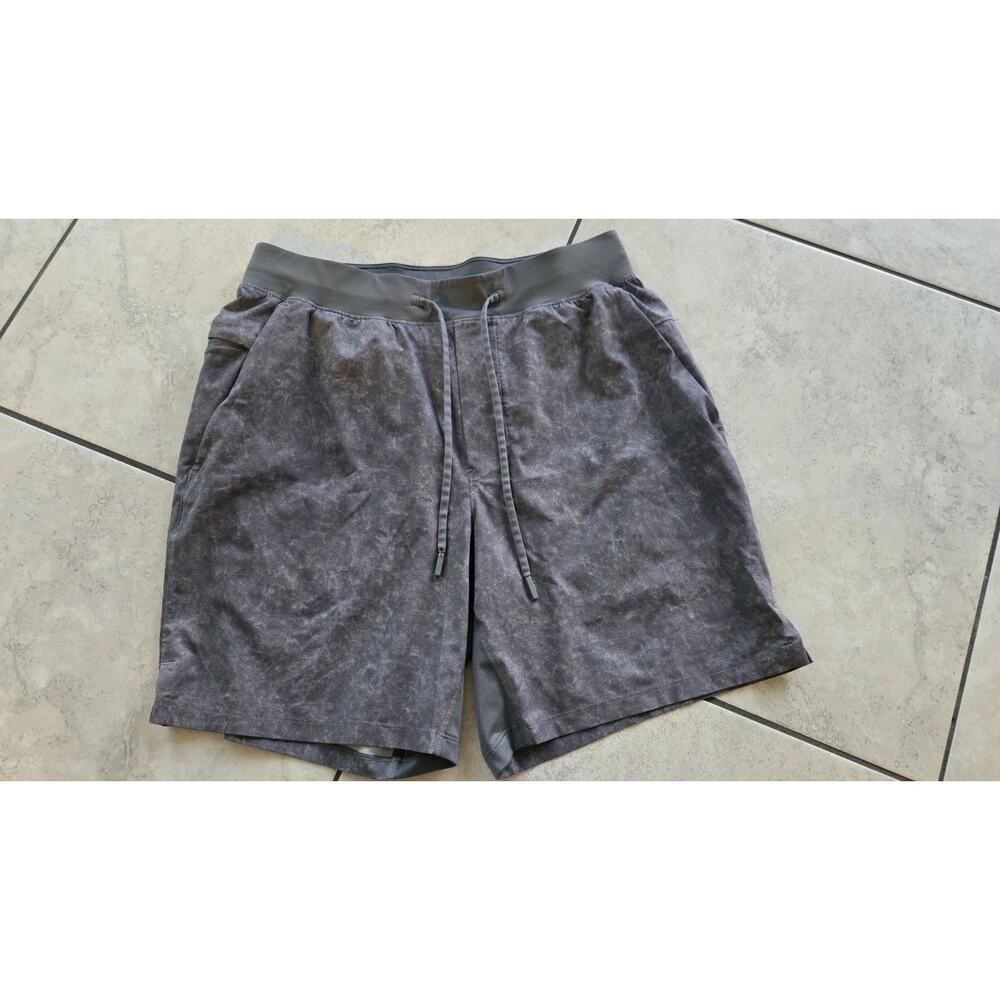Lululemon Pace Breaker Shorts Men’s Sz M No Lined